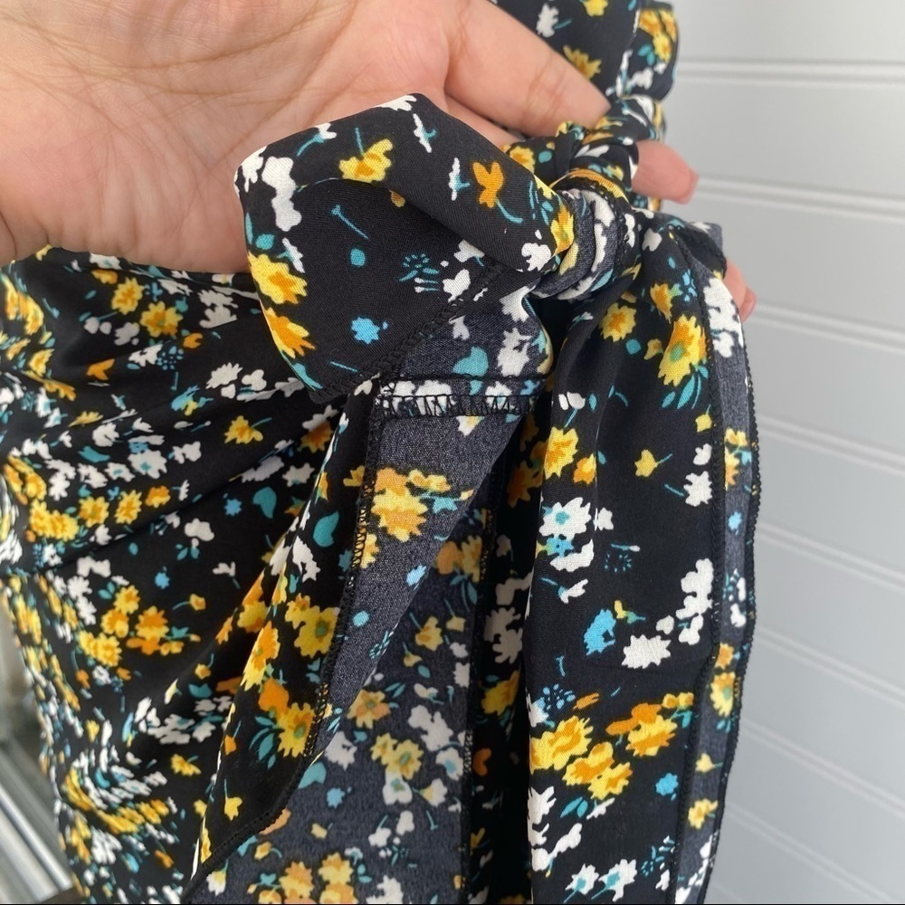 Ditsy floral wrap skirt Size 1X NEW - Picture 5 of 14